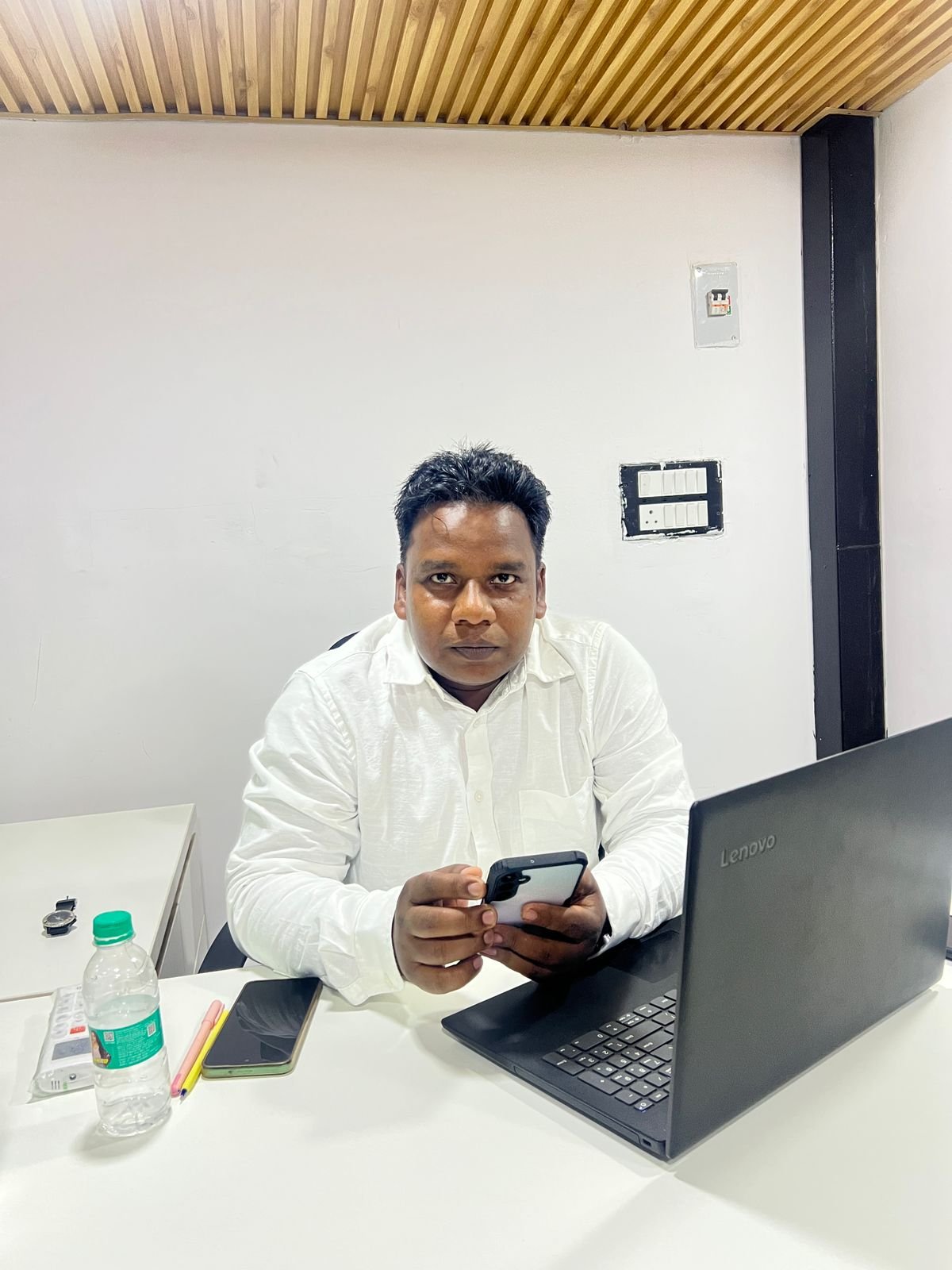 Gaurav Pal: Bridging Technology, Corporate Reality, and Human Emotions ThroughDyDronix IT Solutions and “AnkaheeRoohen”